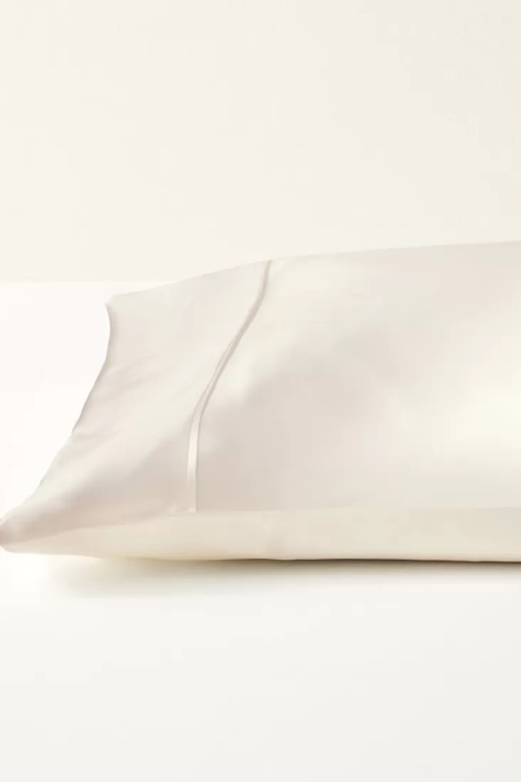 Soft Surroundings Dreamy Silk Pillowcase