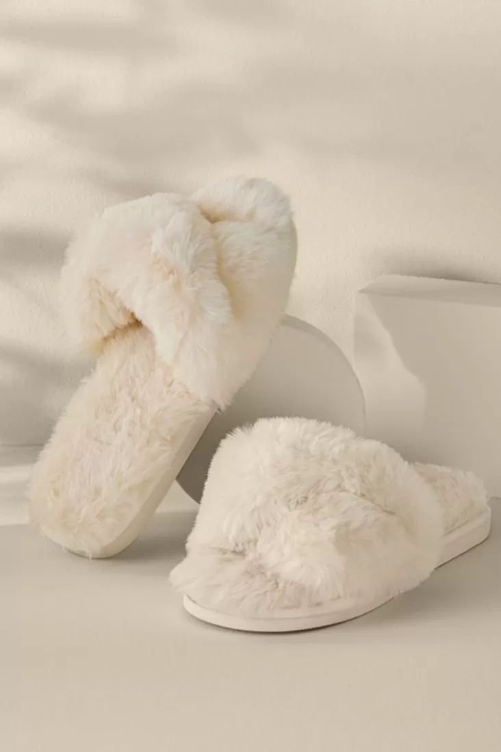 Soft Surroundings Shiraleah Stowe Slippers